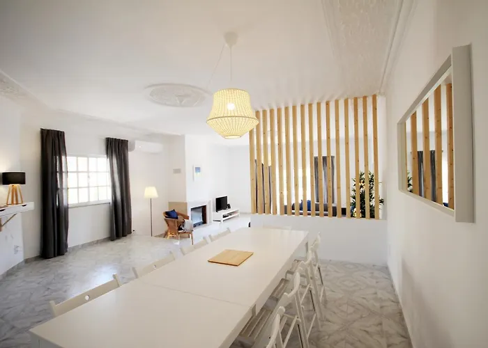 Rosa B By Amcf Portimão